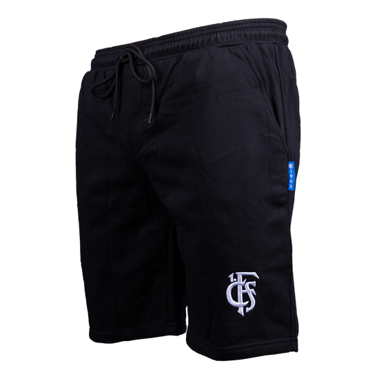 Short schwarz mit weißem Logo bestickt